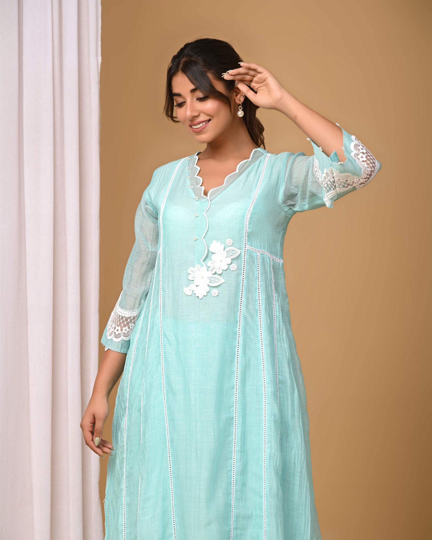Sea Green Scalop Neck Kurta