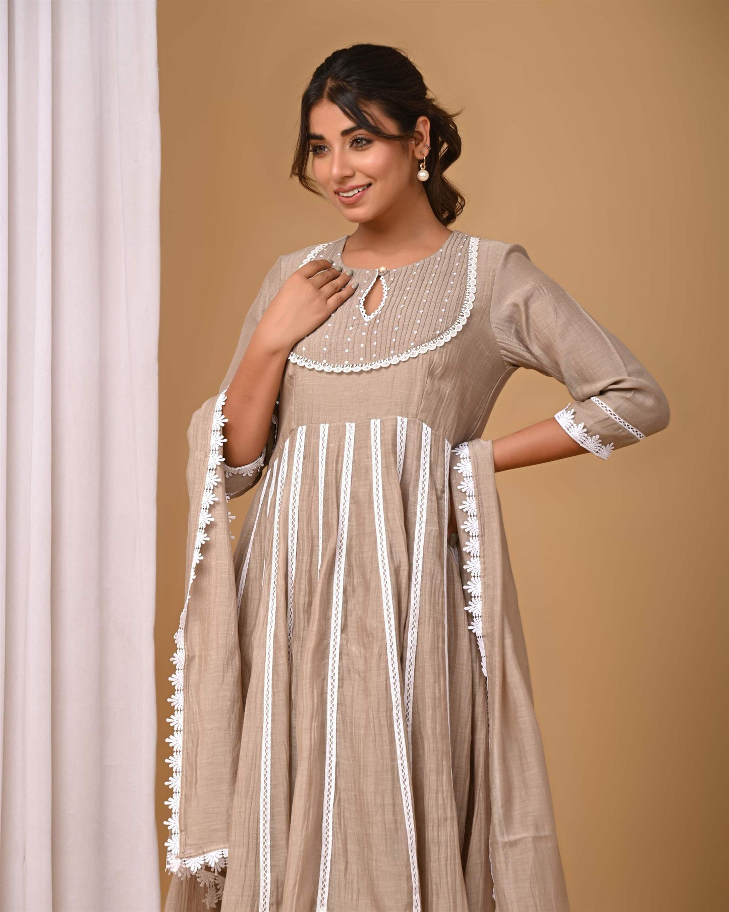Beige Kalidar