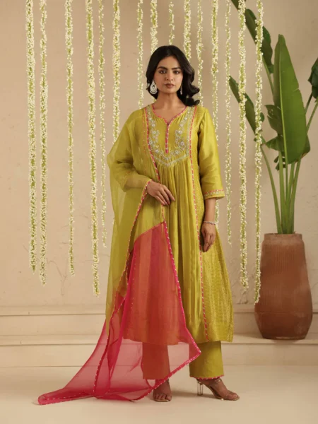 Gulabik Mehendi Green Suit Set with Tissue Kali