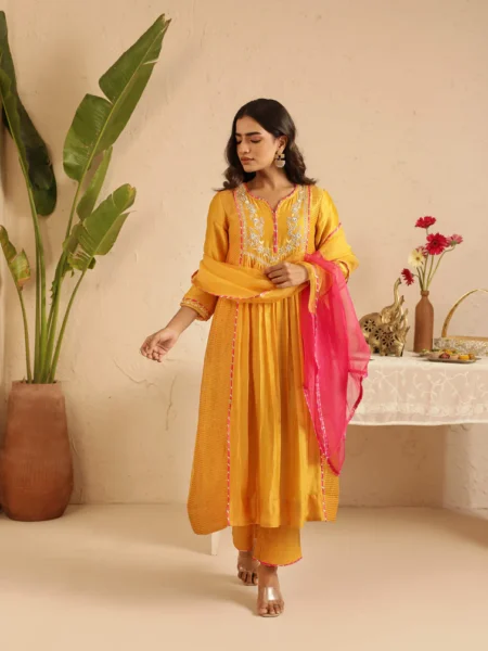 Gulabik Gold Suit Set with Tissue Kali