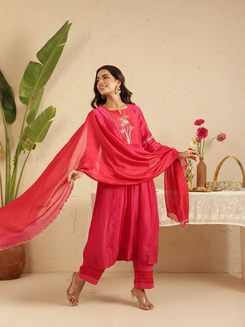 Gulabik Rani Cut Dana Suit Set with Red Dupatta