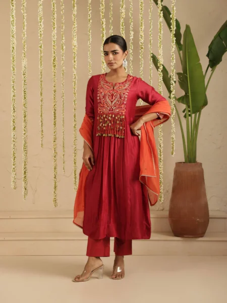 Gulabik Maroon and Orange Tassel Set
