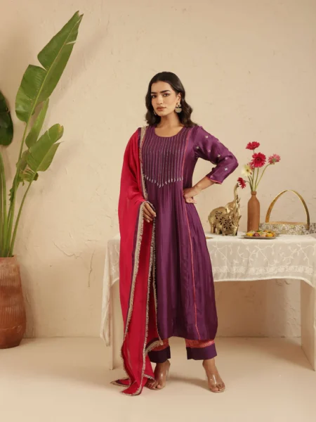 Gulabik Purple Cut Daana Tassel suit set