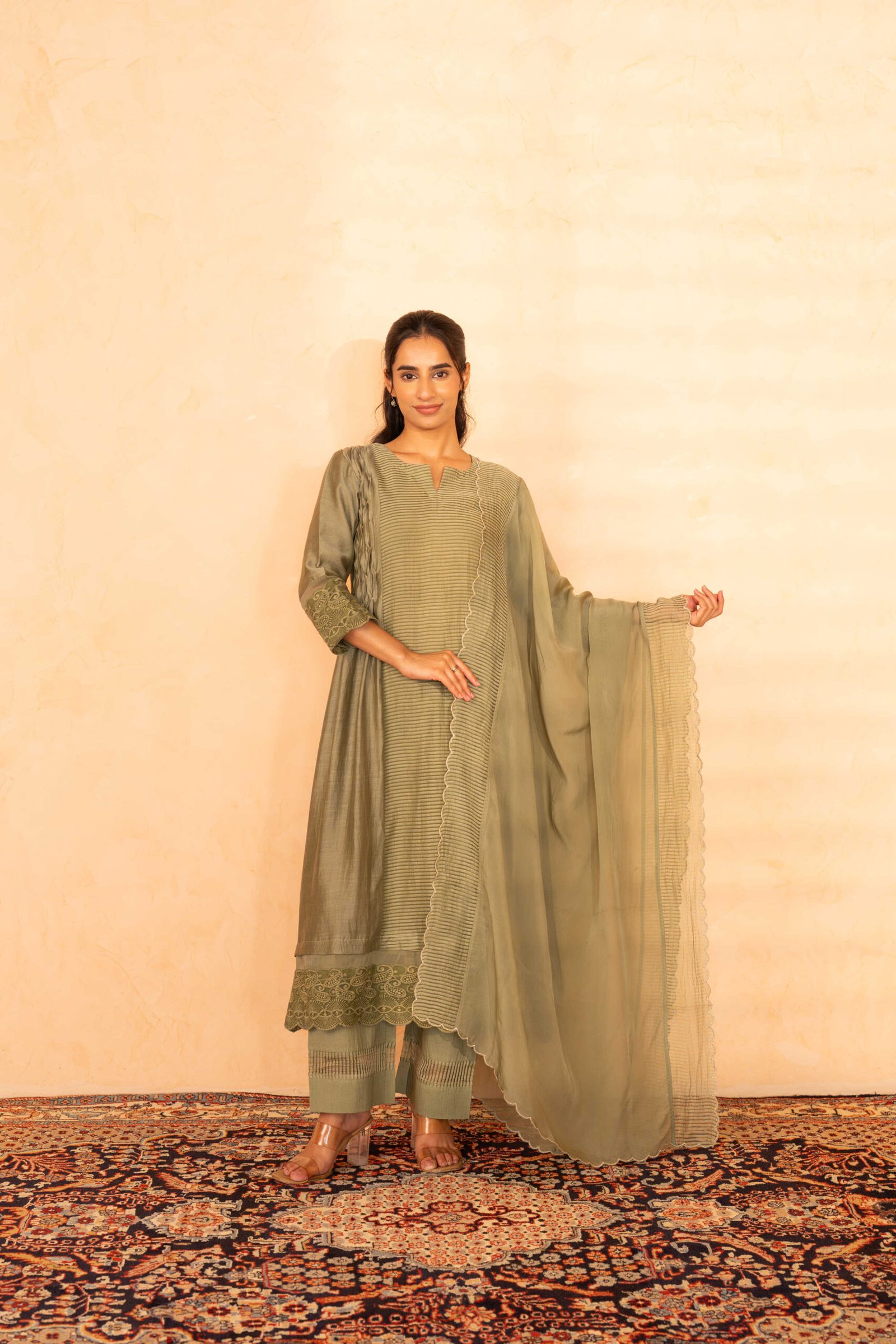 Gulabik Gulposh Suit Set - Moss Green